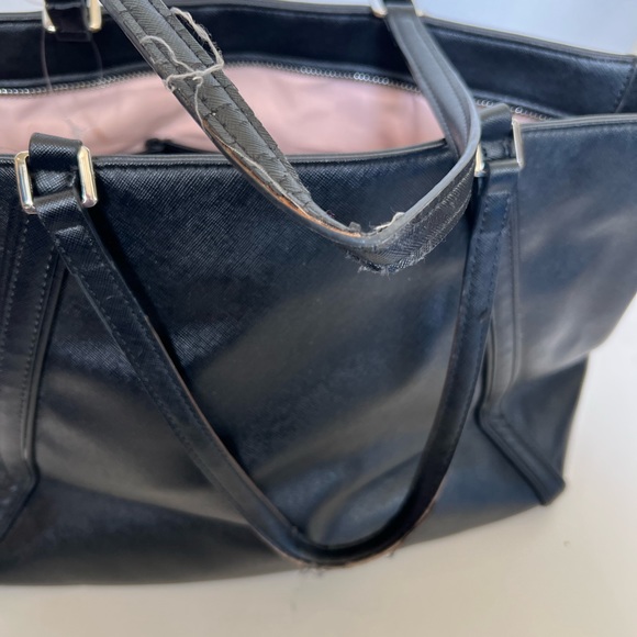Aritzia Sunday best large black polyurethane shoulder bag… - Picture 6 of 10